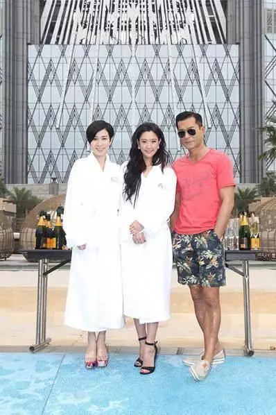 42歲佘詩曼一脫衣服就輸了,不過還是喜歡女神!