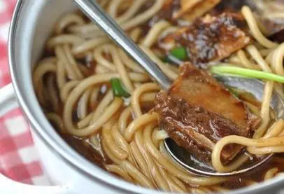 教你做14道排骨麵做法,排骨湯濃肉香,不會做的都進來看看