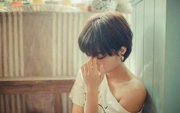 父母要了19萬彩禮,如今弟弟娶親逼我出10萬,他們的行為讓我痛心