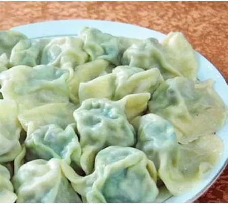 因為一盤水餃,我被婆婆罵的一文不值,老公抓起餃子扔了我一臉