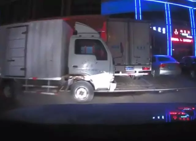 妻子代駕撞5車 醉夫喊「完了完了!」 | 中國報 China Press