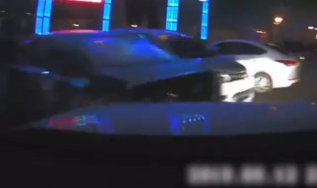 妻子代駕撞5車 醉夫喊「完了完了!」 | 中國報 China Press