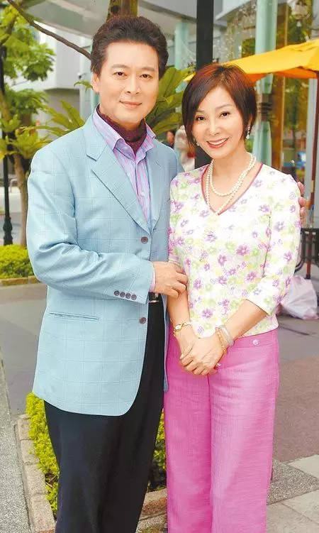 陳美鳳被阿嬤爆「和舊愛劉尚謙八卦」因緋聞分手 耗4年打休夫官司「花上億元買回單身」