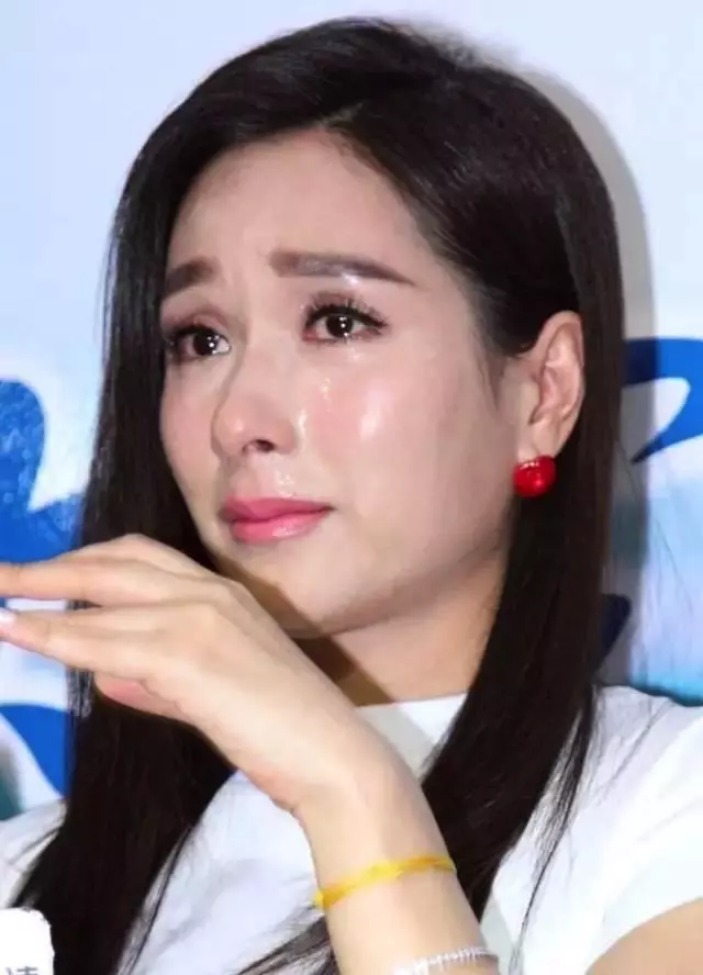 45歲楊恭如身家半億減產後生活仍富貴,感情空窗11年樂做黃金剩女