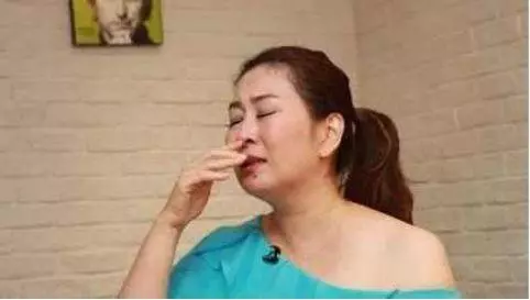 49歲女星婚後6年仍求子無果!曾兩年扎了近300針,喝青蛙老鼠湯