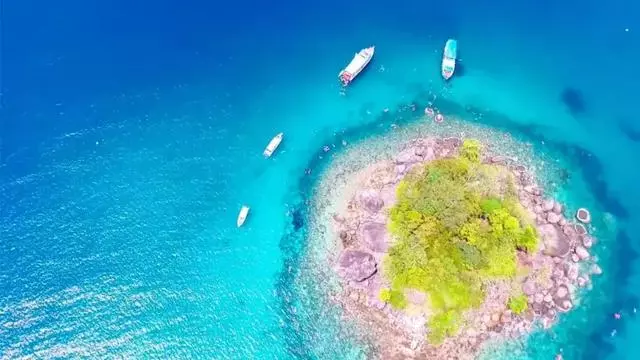 從碧海藍天、教父到中餐廳3,義大利陶爾米納小鎮為什麼被偏愛?