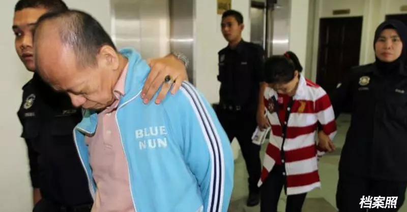 男子稱車上有"鬼",下一秒的舉動「嚇壞人」!