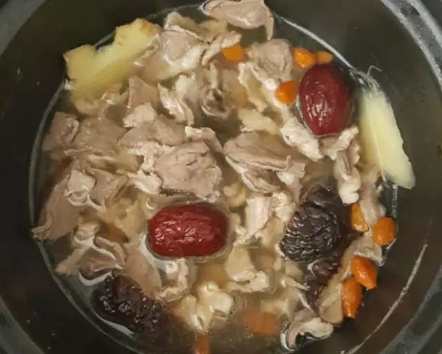 一人能喝2大碗14道營養湯,周末在家自己做,夏天輕輕鬆鬆喝起來