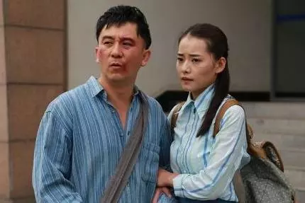 我在婆家不受待見,母親背著糧食來看望,看到裡面的紙條我傻了