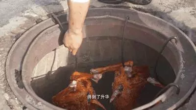 才發現吃了十多年的烤串都白吃了!走,帶你見識真正的新疆烤串