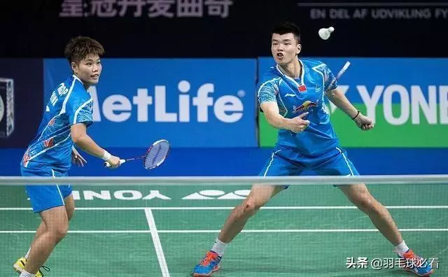 羽毛球雙打如何站位?最簡單方法,記住這十六個字,破解配合難題