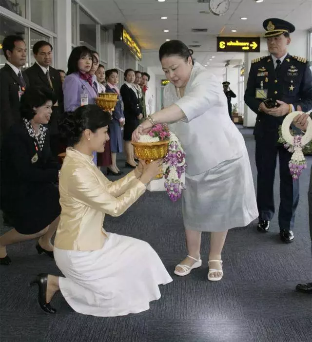 一入王室深似海!泰國國王4任妻子越來越年輕,結局卻越來越悲慘