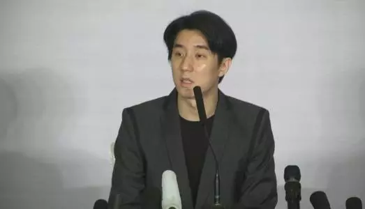成龍自曝婚後立刻把財產匯到外國,只為了不被老婆把錢騙走