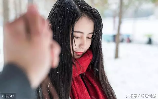 離婚一年前妻找我借錢遭拒,三年後偶遇,我不敢相信自己的眼睛!