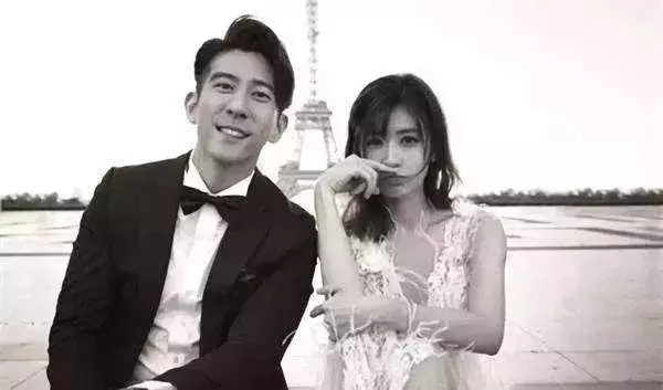 賈靜雯談離婚9年:有的人堵住了過去,有的人堵住了未來