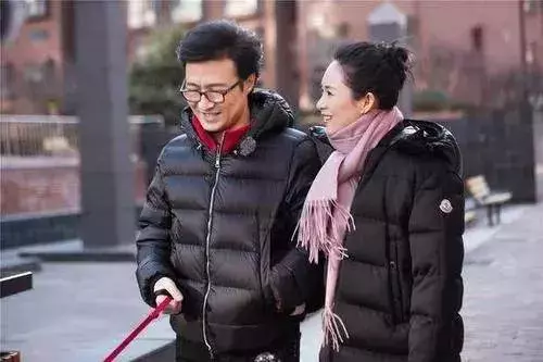 賈靜雯談離婚9年:有的人堵住了過去,有的人堵住了未來