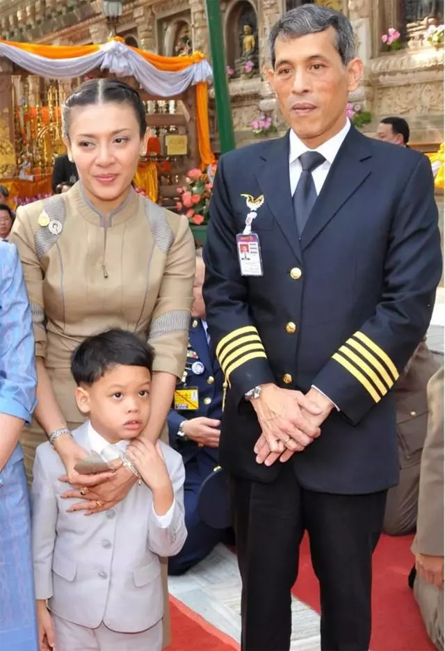 一入王室深似海!泰國國王4任妻子越來越年輕,結局卻越來越悲慘