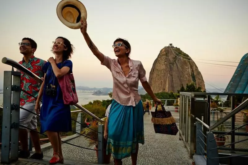16萬就能環遊世界80天! Airbnb「超狂新方案」還有在地導遊帶路