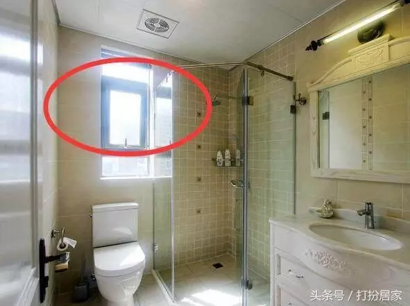 老風水師傅講:千萬別再衛生間放這個,不然夫妻不睦,永難富