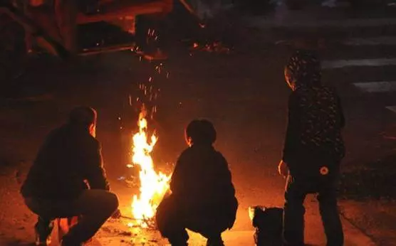 為什麼下葬時要把離世親人的衣服都燒掉?原來這不只是迷信!