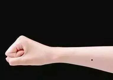 四個絕佳的財富痣,佔一顆,夠你一輩子大富大貴!