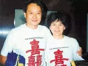 她是大導演背後的悍妻,長相平凡,卻讓三個男人乖乖聽話幾十年,原來她...