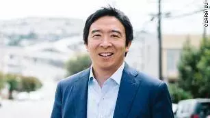 美國總統大選最大黑馬!華裔候選人力壓一眾老政客,來頭可不小!