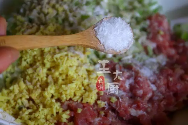 玫瑰花肉卷,營養美味顏值高,小孩也能吃上一大盤