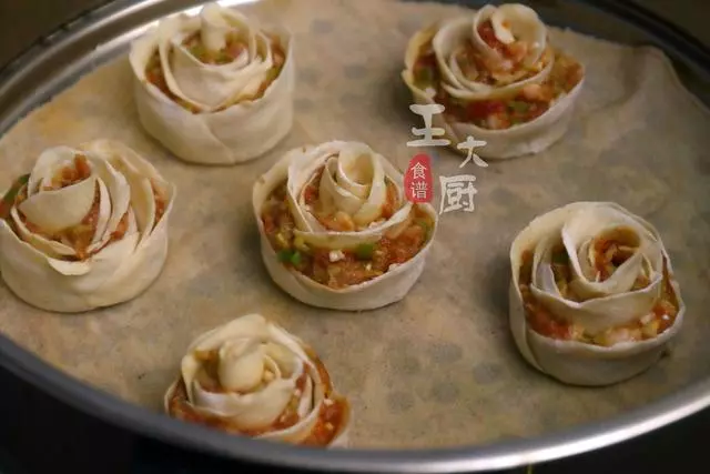 玫瑰花肉卷,營養美味顏值高,小孩也能吃上一大盤