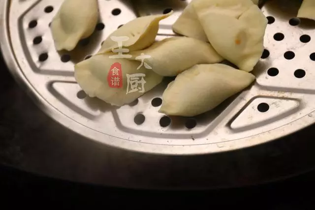 大蔥豬肉水餃,這種方法調的餃子餡,鮮香美味,吃上兩大盤都不夠