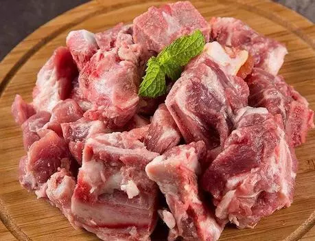 糖醋排骨,先放糖還是醋?廚師長:都不對!這樣做排骨肉酥骨香