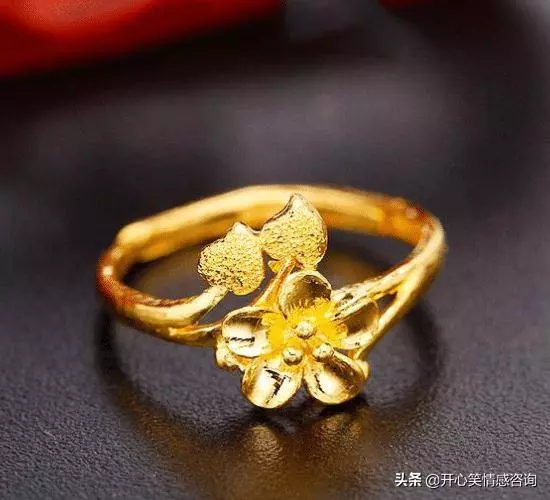 心理測試:4枚金戒指,你會戴哪枚?測你3年後能有多大成就?