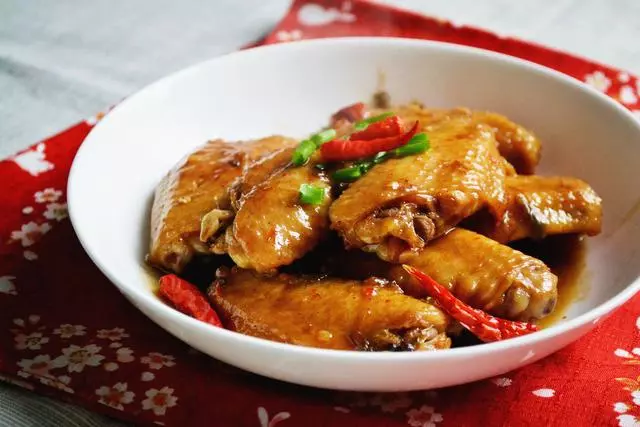 三碗米飯不夠吃的19道雞翅做法,香辣脆嫩又爽口,輕鬆做出大師味