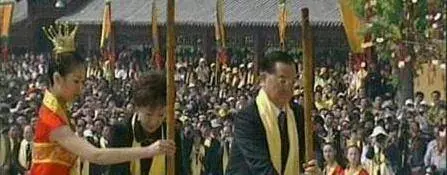這樣燒香,容易招惹「邪靈」,不可不知,很重要!