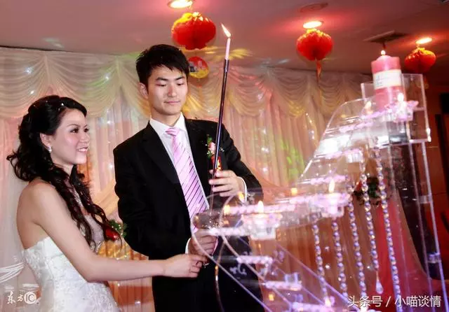前夫嫌我不孕,離婚娶了我閨蜜,一天街頭偶遇,他崩潰大哭