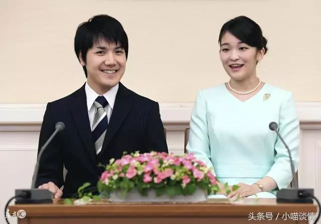 前夫嫌我不孕,離婚娶了我閨蜜,一天街頭偶遇,他崩潰大哭