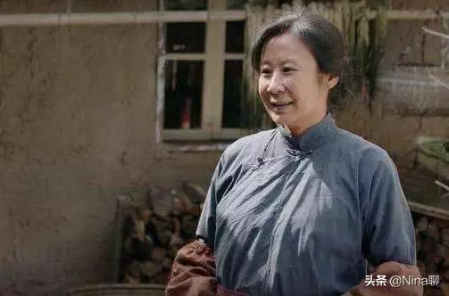 嬸嬸我結婚彩禮為啥都要給你?我養了你兩年多你是白眼狼麼!