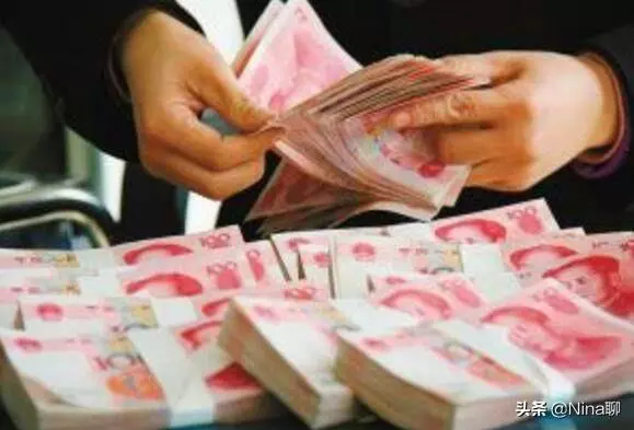 大姐我兒子要結婚,你欠的十萬能不能還給我啊;我沒錢咋還你啊