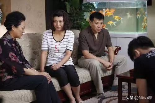 大姐我兒子要結婚,你欠的十萬能不能還給我啊;我沒錢咋還你啊