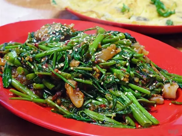 夏天想減肥?多吃4種食物,通便排毒,刮油減脂,甩掉大肚腩