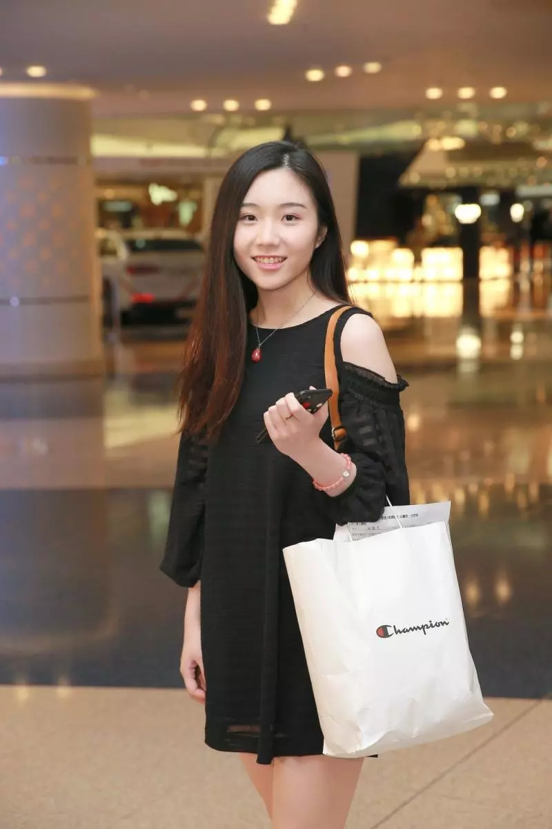 【高矮肥瘦樣樣有!!】 港姐15強候選佳麗出爐? 全體被帶去換新造型, 結果網友們都崩潰…