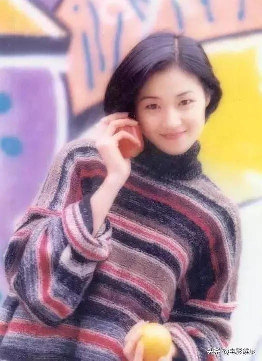 她以一雙42寸的美腿聞名,嫁陳十三19年無子,兩人依舊相敬如賓!
