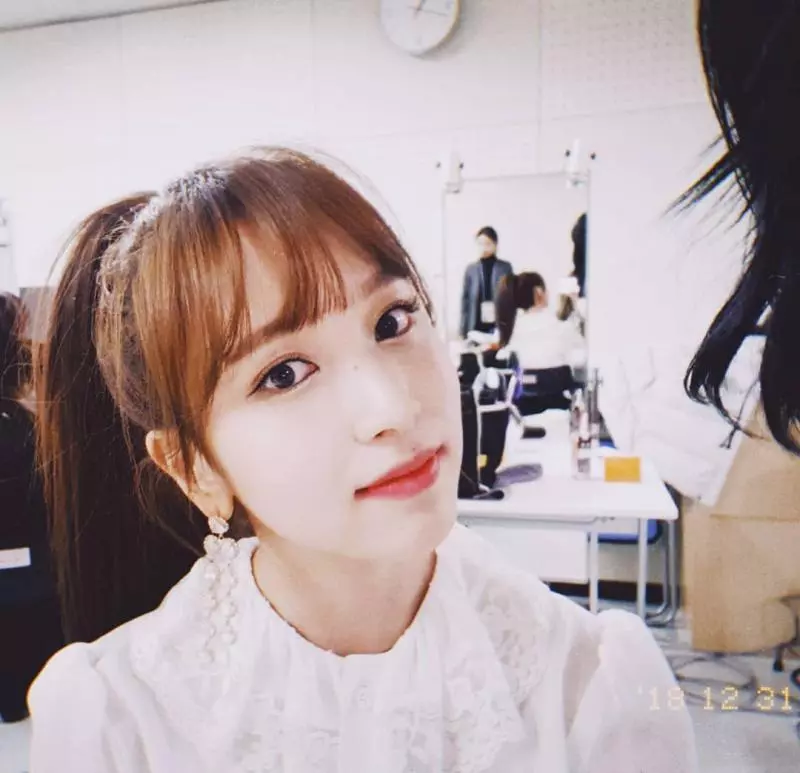 人氣正高漲!TWICE女星「一上台就很焦慮」暫退所有演出 身體亮紅燈「其實早有預兆」粉絲好心疼 !