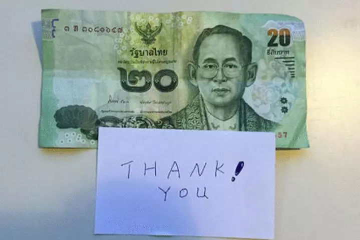 在泰國住酒店時, 為何導遊說在床頭留下20泰銖, 會有意外收穫呢?