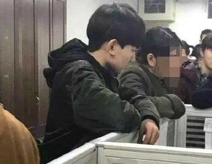 粉絲當街捅偶像20多刀,只因禮物被拒收,盤點那些腦殘粉絲!