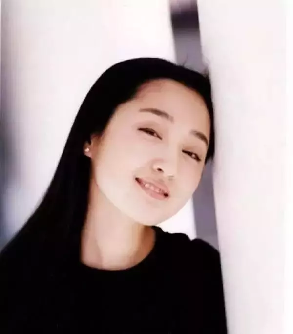 被傳包養3年,墮胎4次,消失10年,46歲的她活成了女人最想要的樣子!