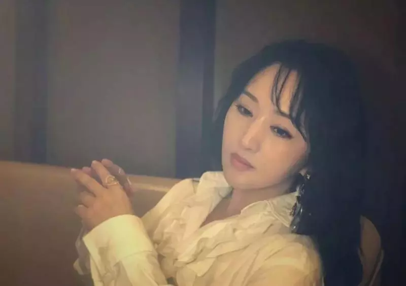 被傳包養3年,墮胎4次,消失10年,46歲的她活成了女人最想要的樣子!