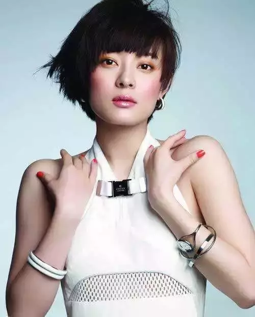 馬雲也追星,狂砸1.6億都被拒絕,53歲還要冒大雨去看她的演唱會!