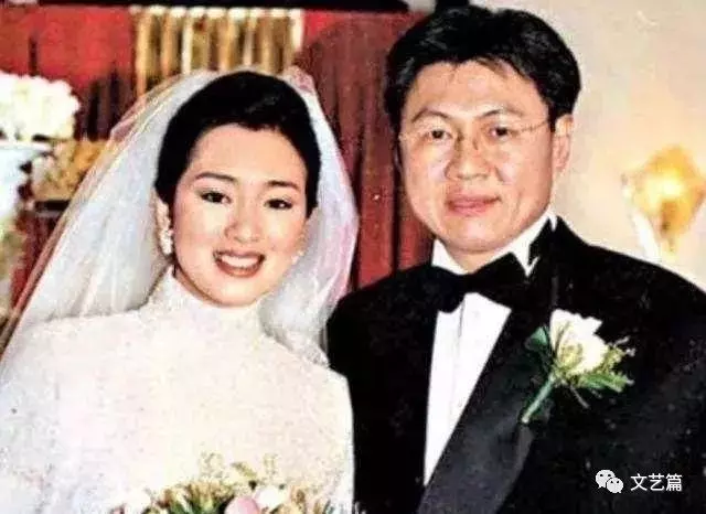 鞏俐為何要選70歲法國人當男友?其閨蜜說出了讓人不敢信的實情!