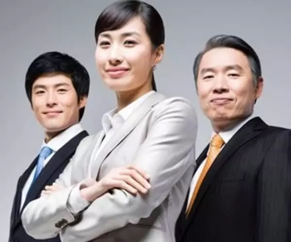 女面試官:什麼東西插入身體會疼,還會流血?小伙羞吐1字被錄取!